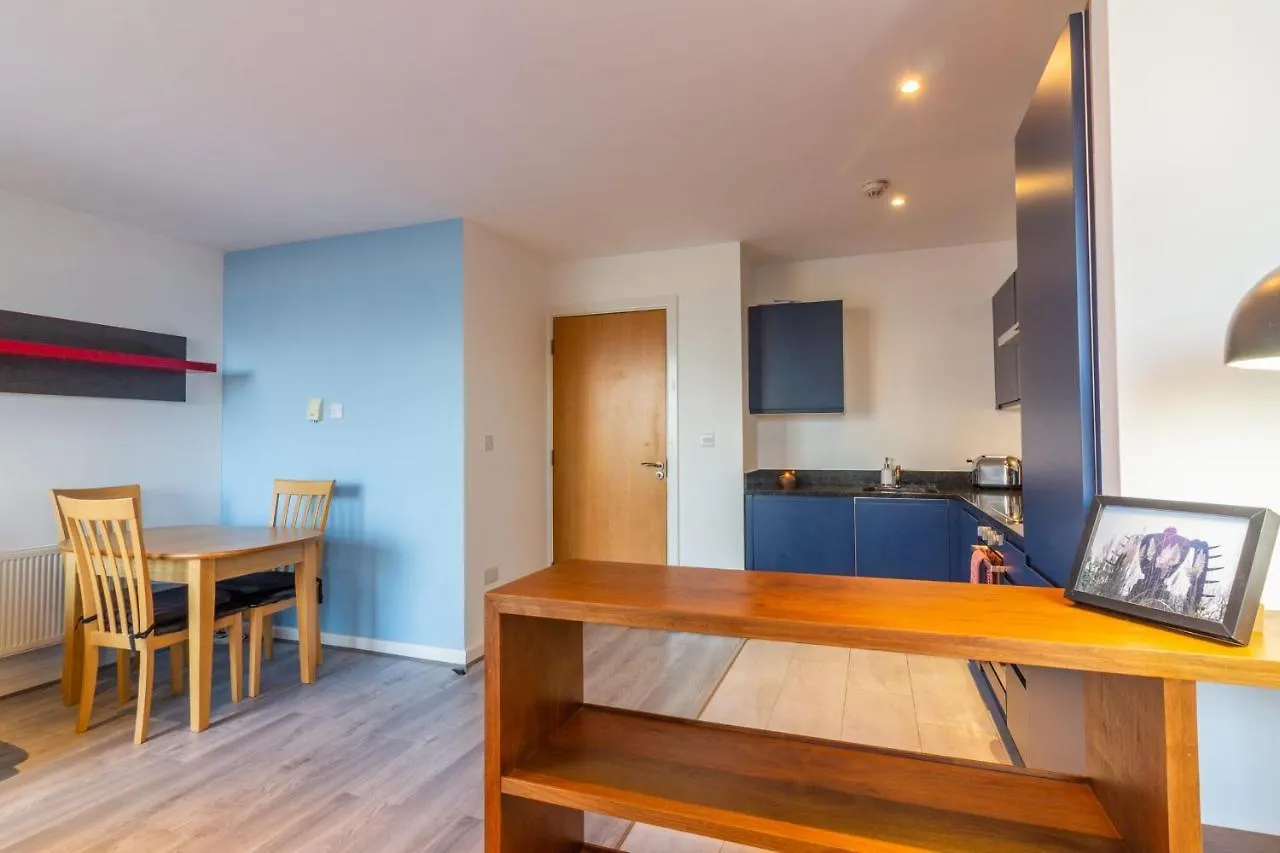 Guestready - Vibrant Apartment In Dolphins Barn Dublin