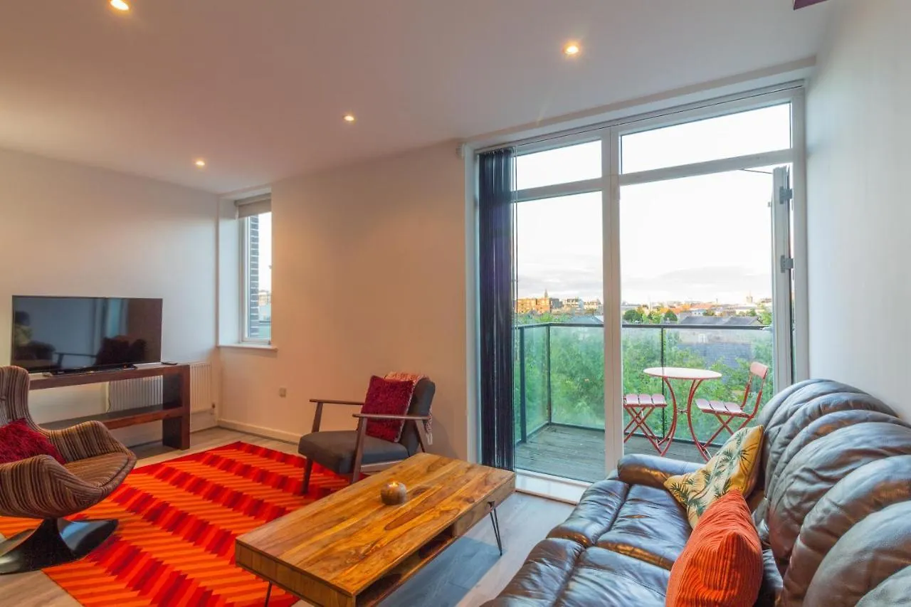 Guestready - Vibrant Apartment In Dolphins Barn Dublin
