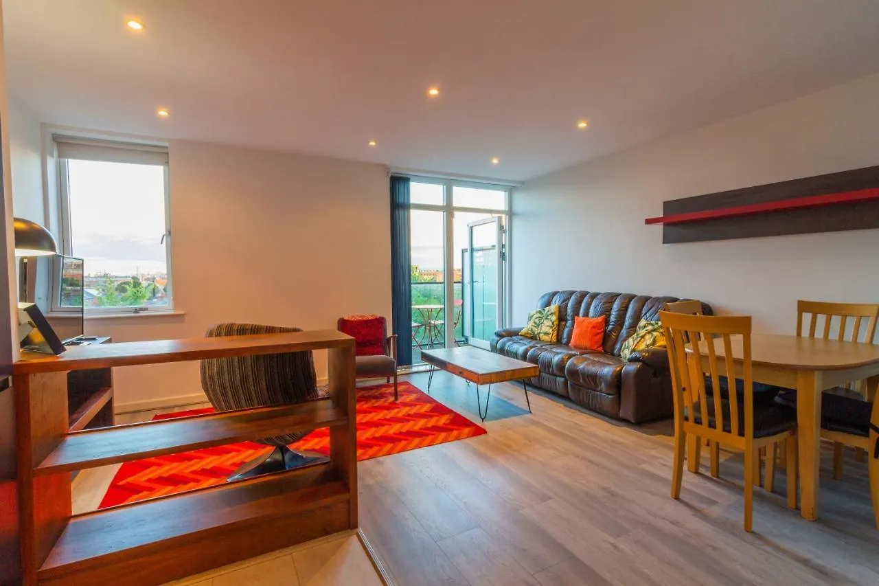 Guestready - Vibrant Apartment In Dolphins Barn Dublin